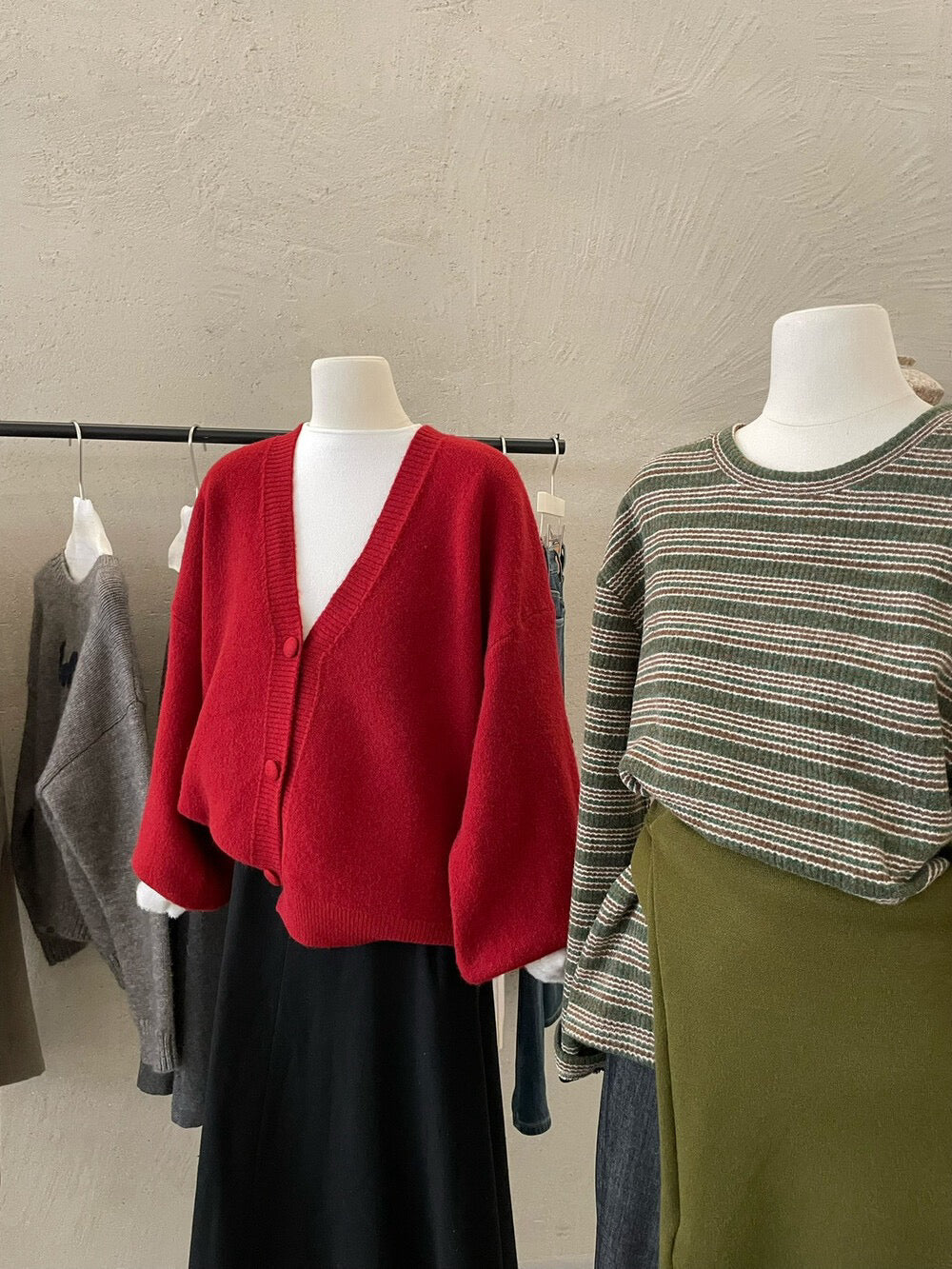 // 多巴胺色系包扣寬鬆袖CD