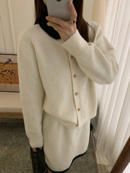 // 撞色領特別鈕扣開胸上衣+裙子套裝