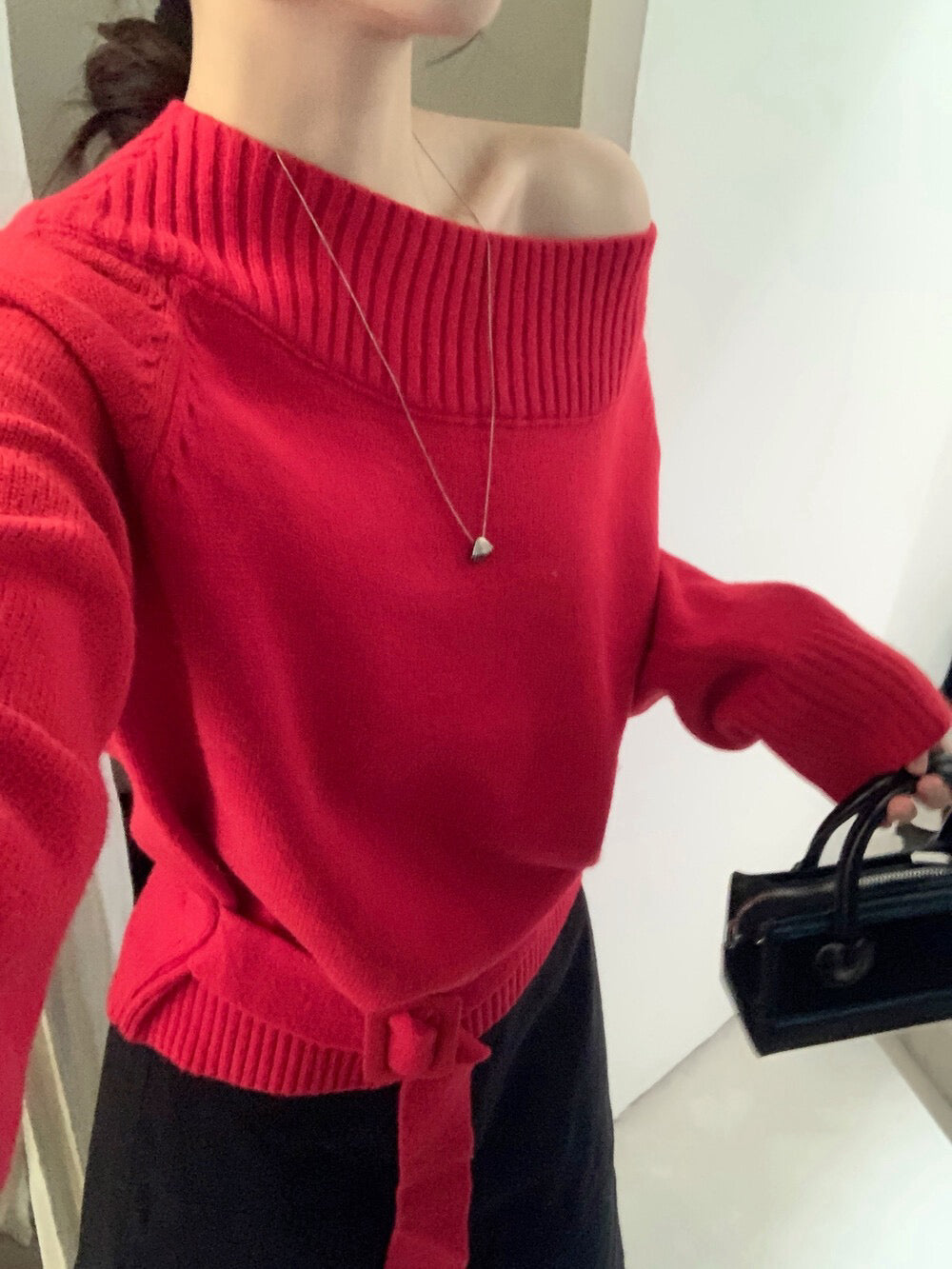 // 一字肩斜肩連腰帶NT