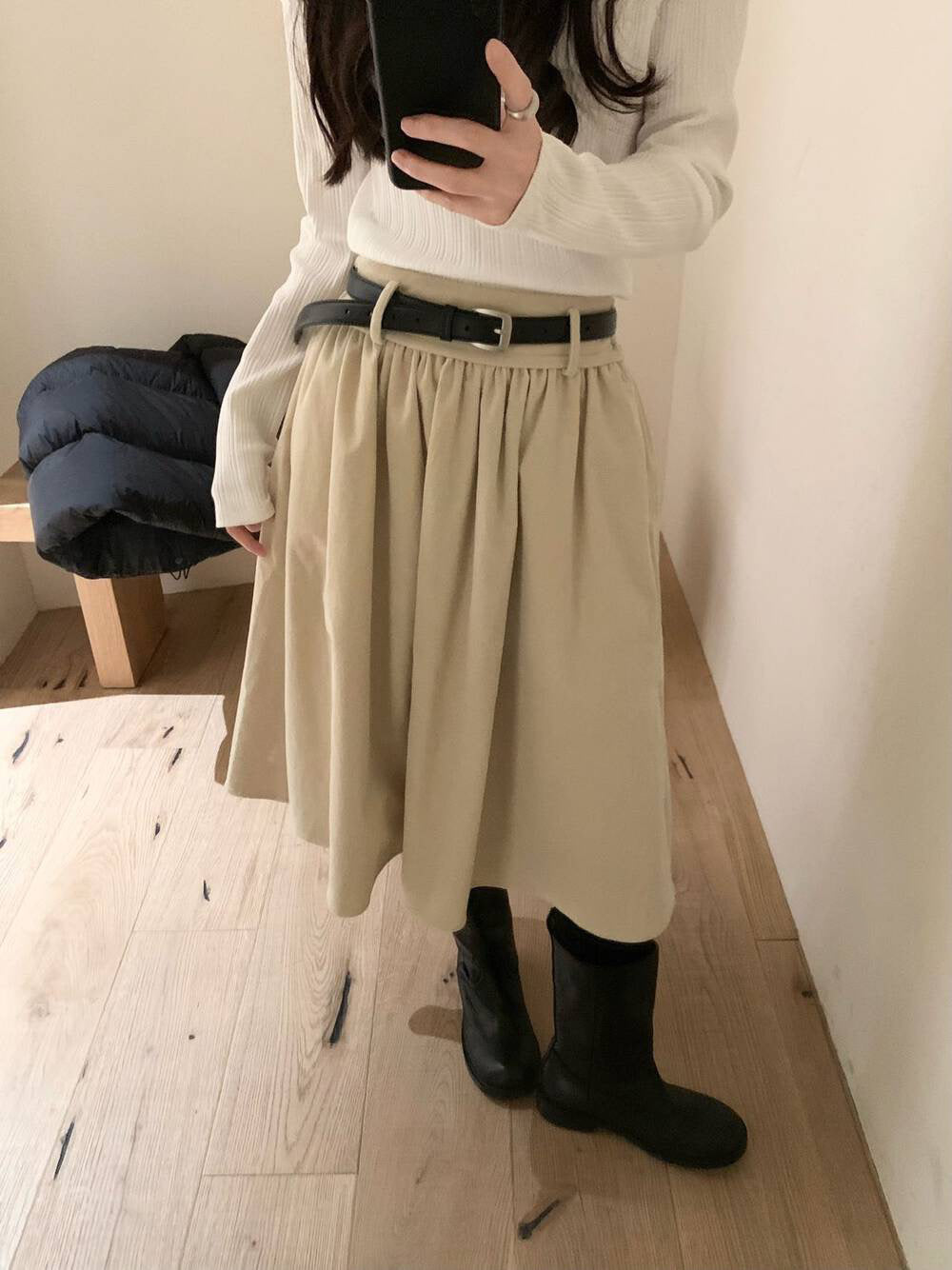 // 高腰壓褶簡約韓風中裙(連腰帶)