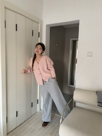 // 12色超美色系V領排扣羊絨紗CD