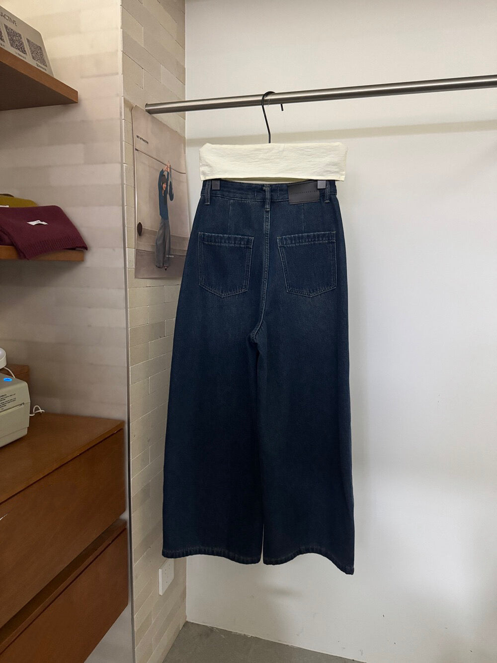 // 雙口袋裝飾拼接褲腳加絨全長牛仔褲