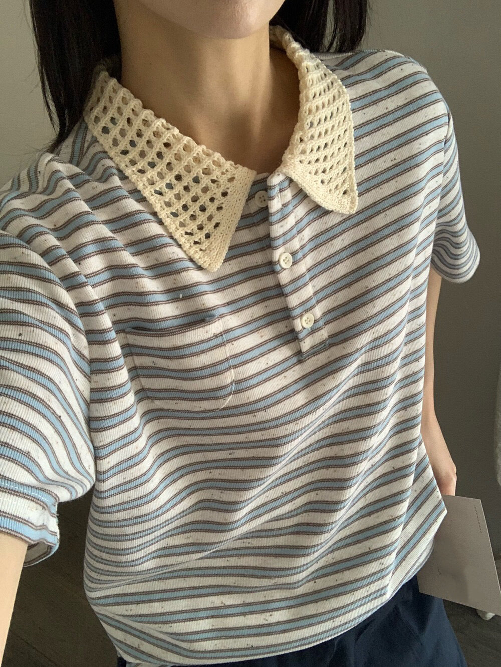 // 拼接針織翻領鈕扣混點間條上衣