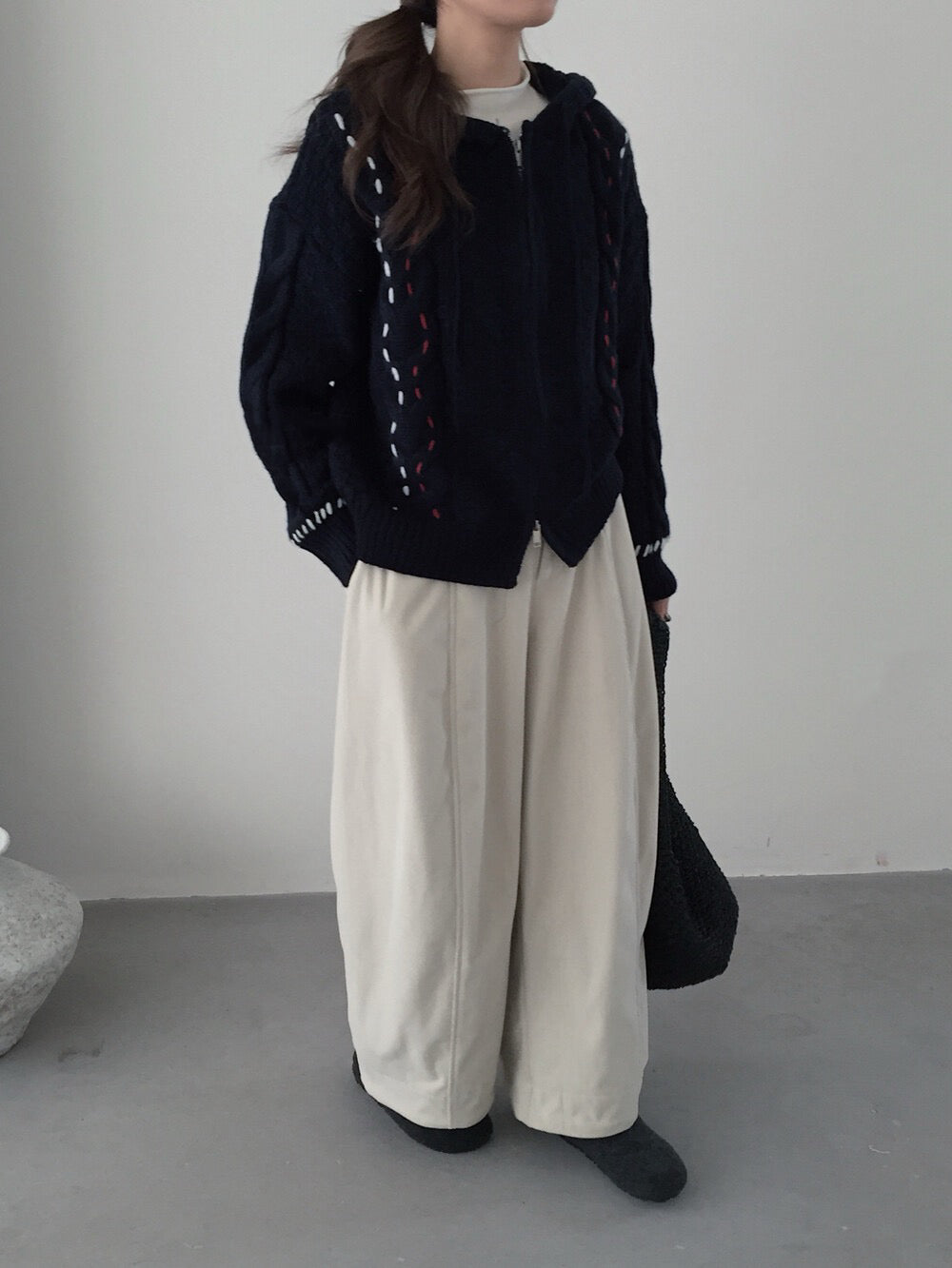 // 特別織紋撞色線麻花連帽CD