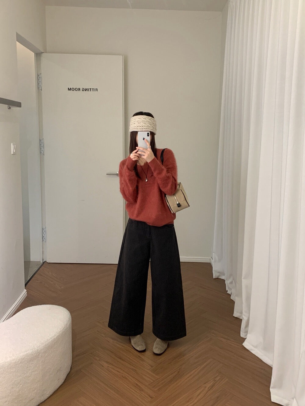 // 褲型100分微A直筒九分磨毛褲