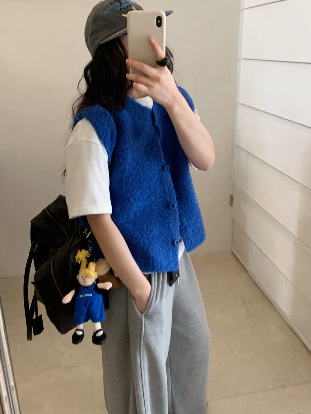 // 可愛感圈圈毛鈕扣背心馬甲￼