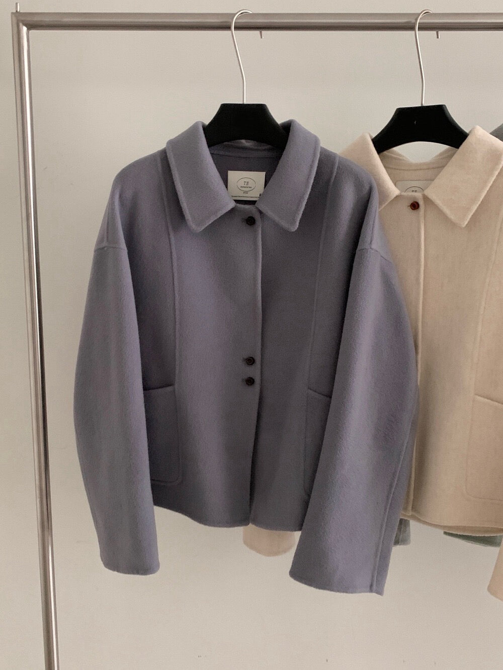 // 軟而不塌100%雙面羊毛特別鈕扣handmade外套