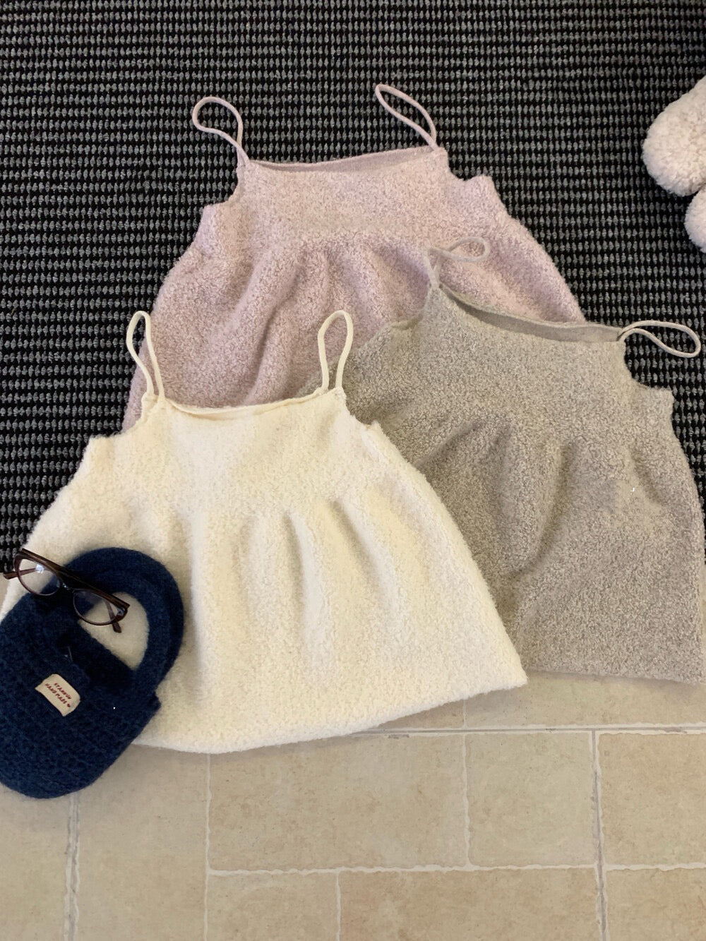 // 疊穿必入羊羔毛吊帶上衣