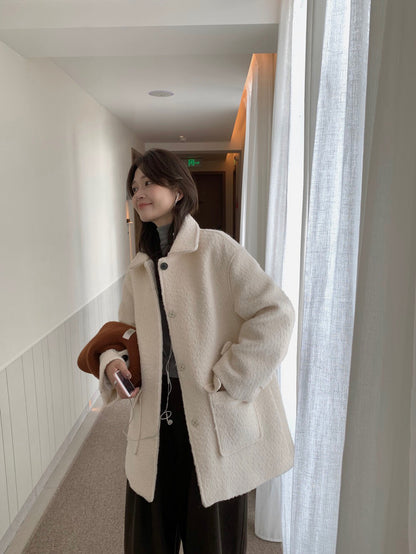 // 70%羊毛簡約翻領中長外套