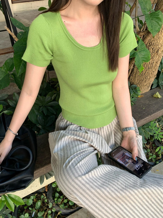 🪃 U領大彈性顯瘦短袖針織上衣