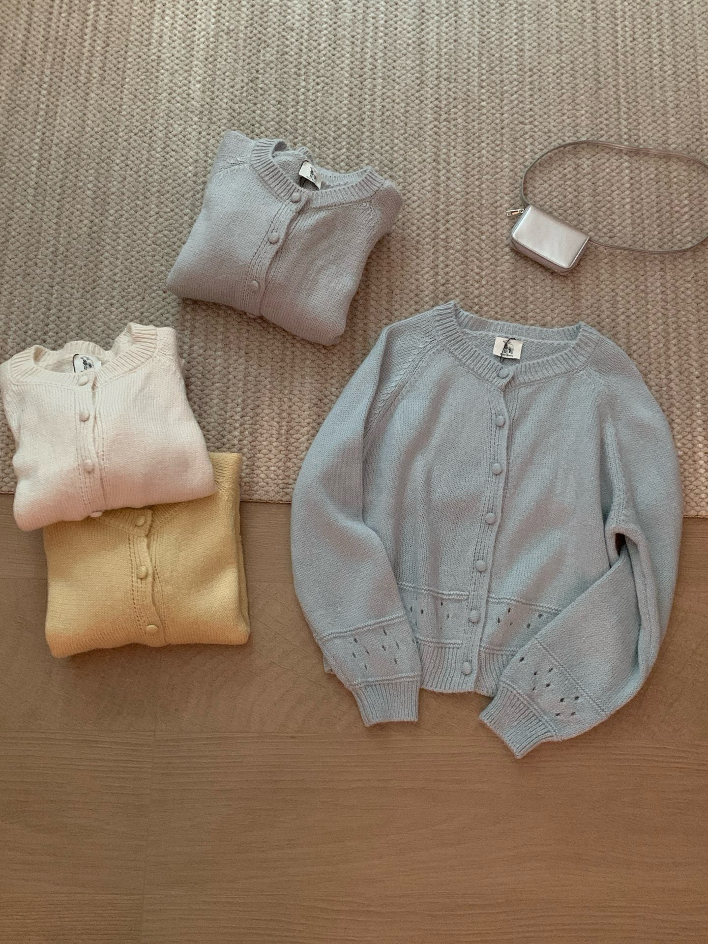 // 特別衣擺鈎花鏤空CD