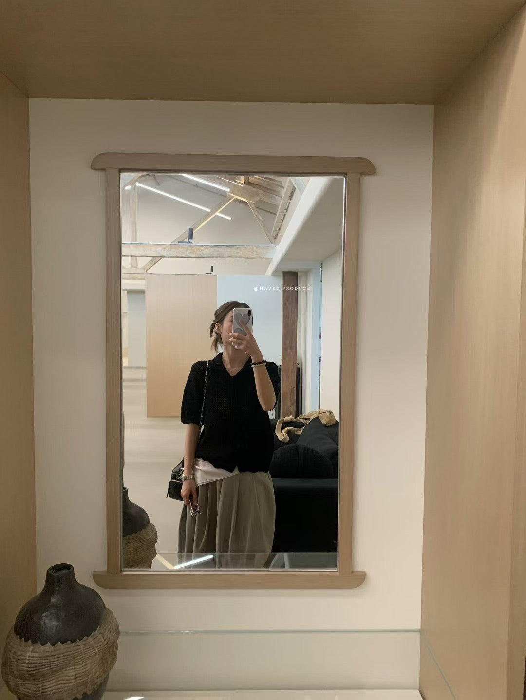 // 高質純棉鈎織花紋翻領上衣