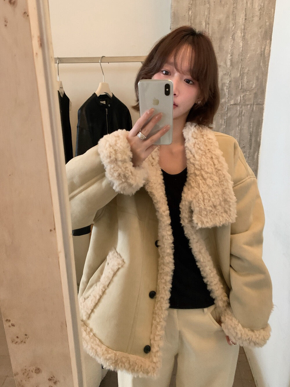 // 性價比極高皮毛一體羊羔毛麂皮外套