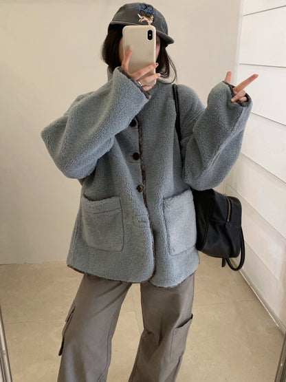 // 可雙面穿羊羔毛拼格紋外套