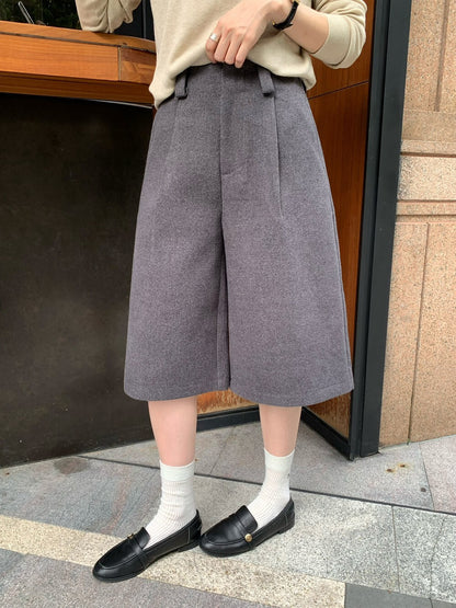 // 高腰款壓褶七分毛呢褲