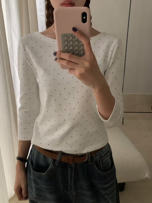 // 八分袖波點磨毛感TEE