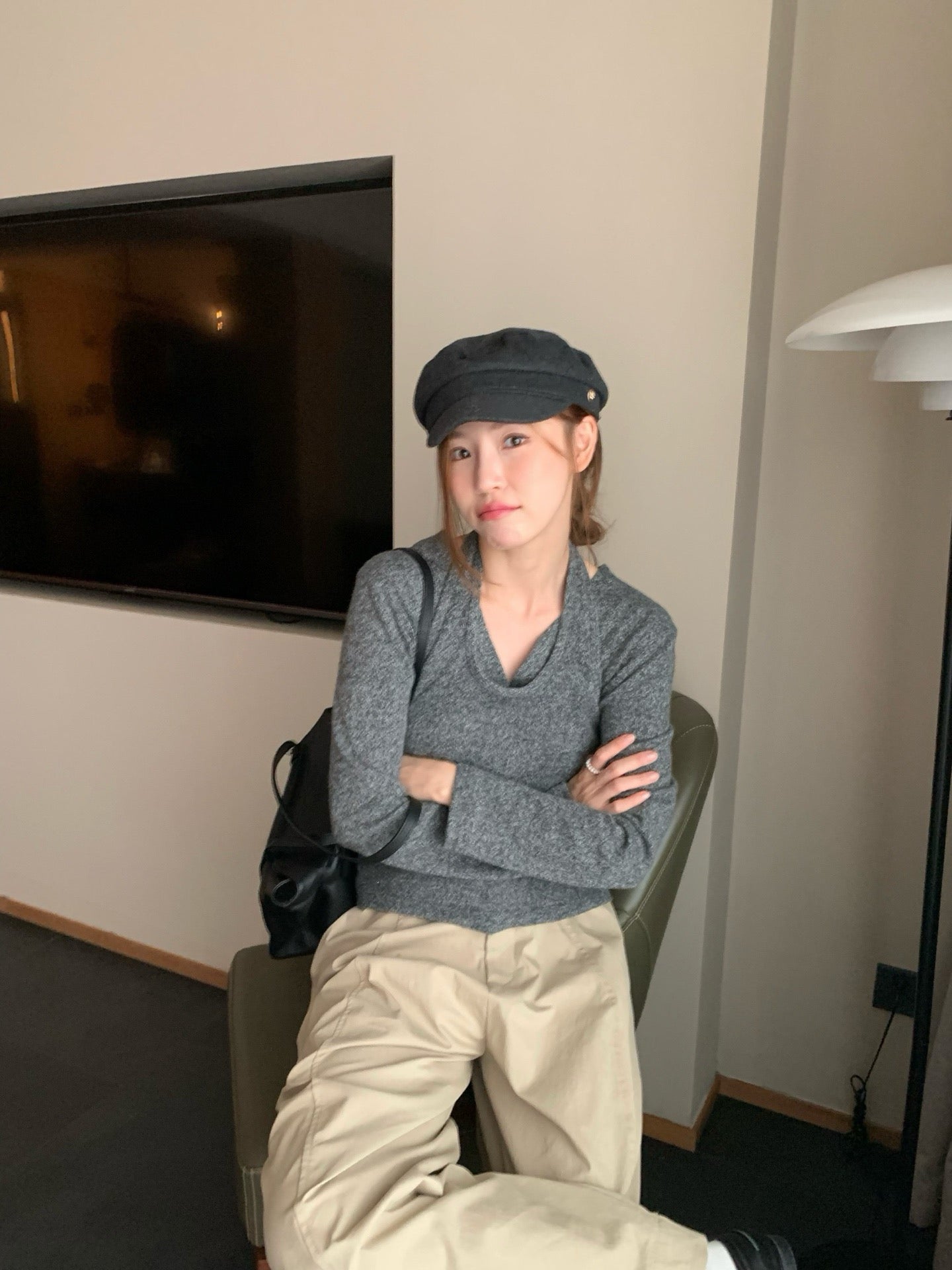 // 超韓疊穿掛頸背心+V領外套兩件套