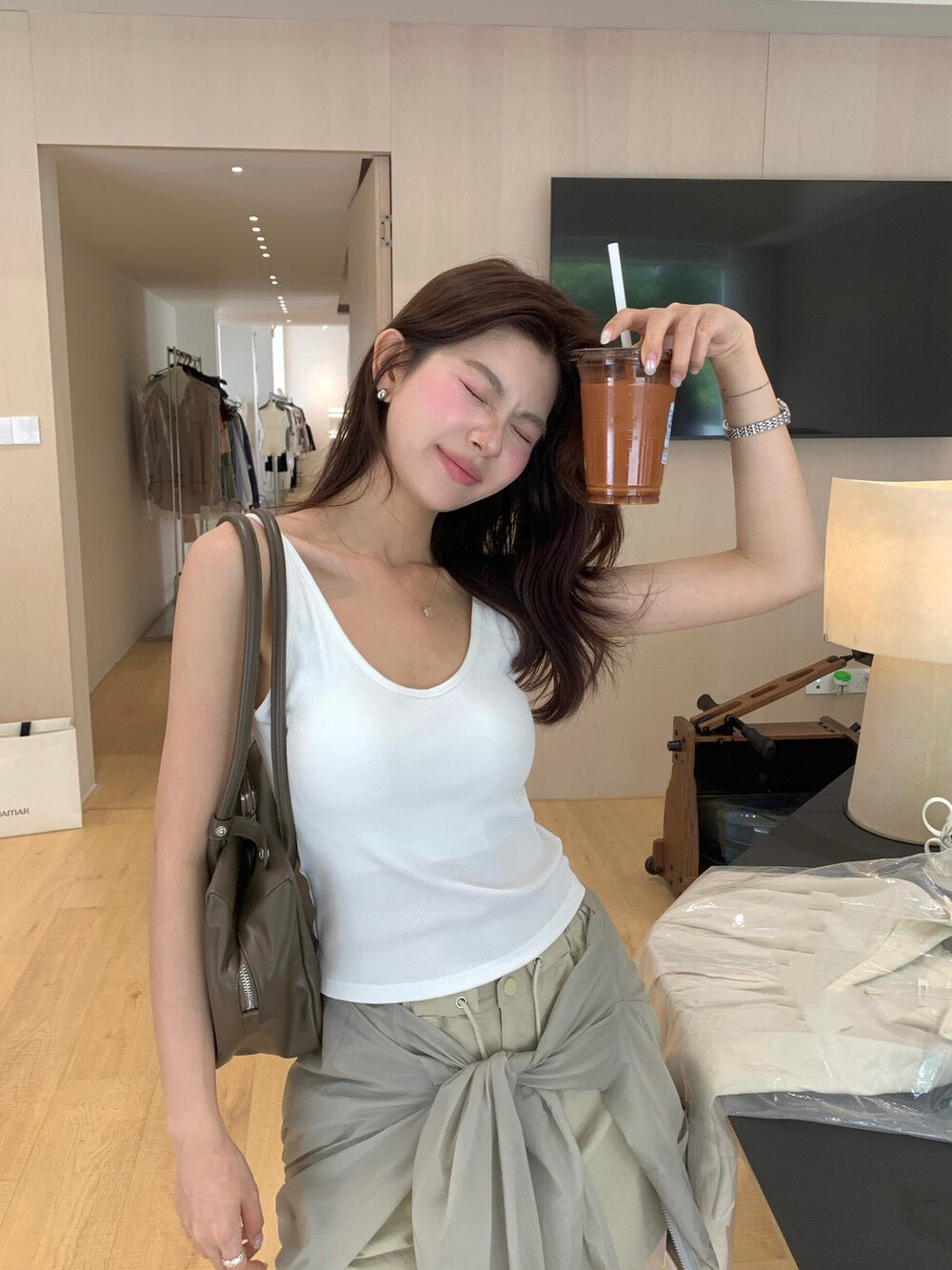// 連pad超大彈性夏日實用款背心