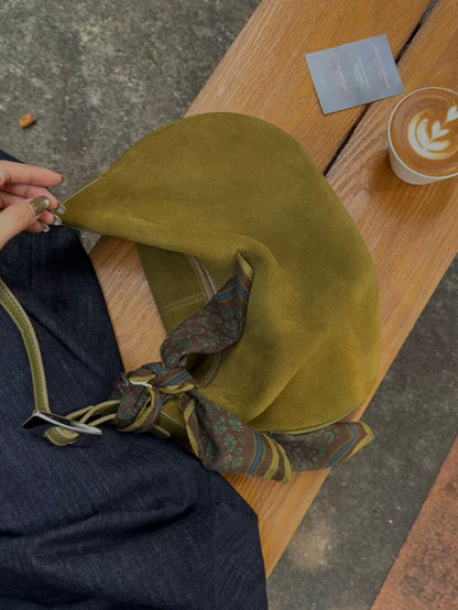 // 頭層牛皮麂皮絨hobo bag(肩帶可調)