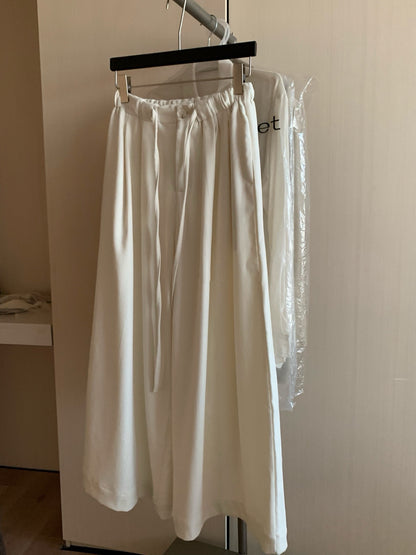 // 壓褶超遮肉橡筋腰連褲帶休閒褲