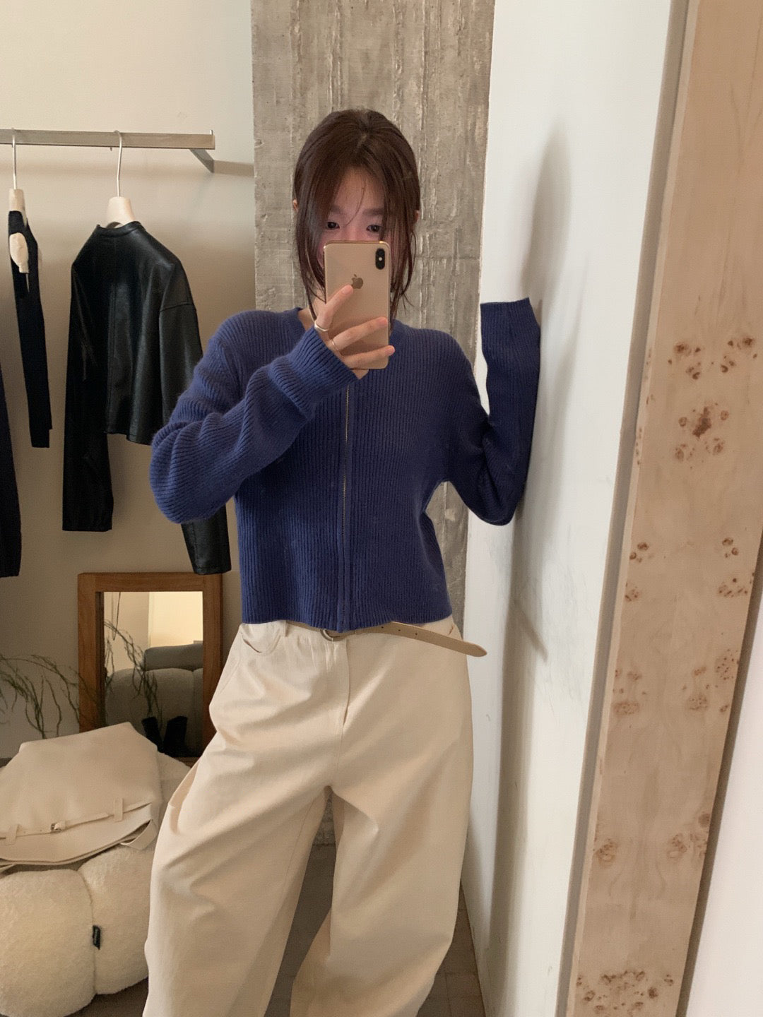 // 高質貂絨圓領拉鍊CD