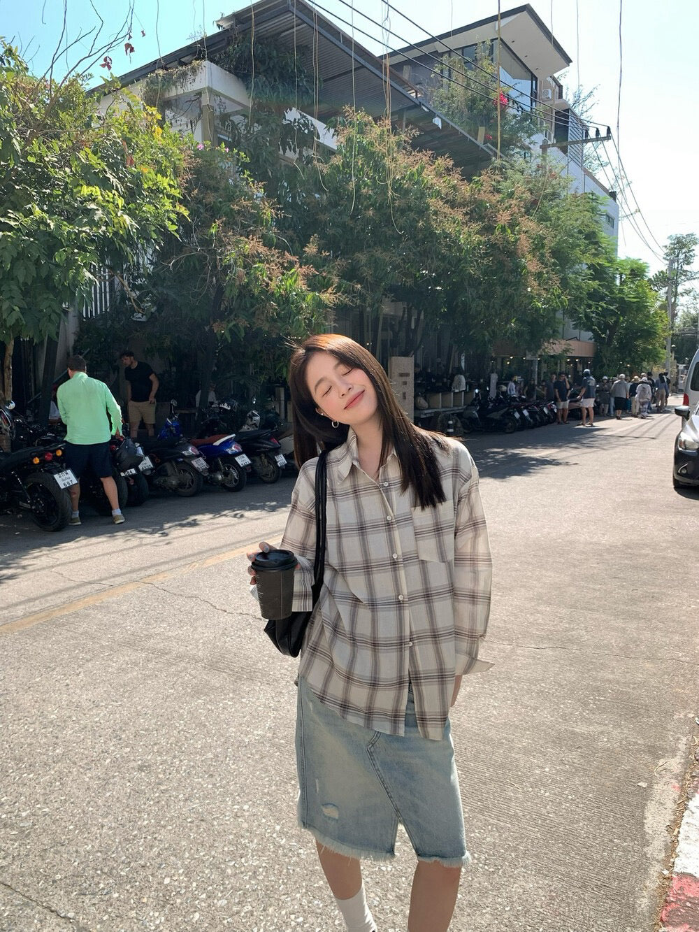 🎙️ 親膚輕薄格紋口袋恤衫