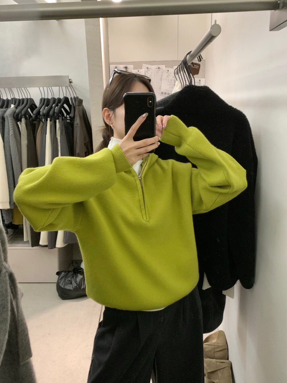 // 經典半拉鍊連帽混羊毛毛衣