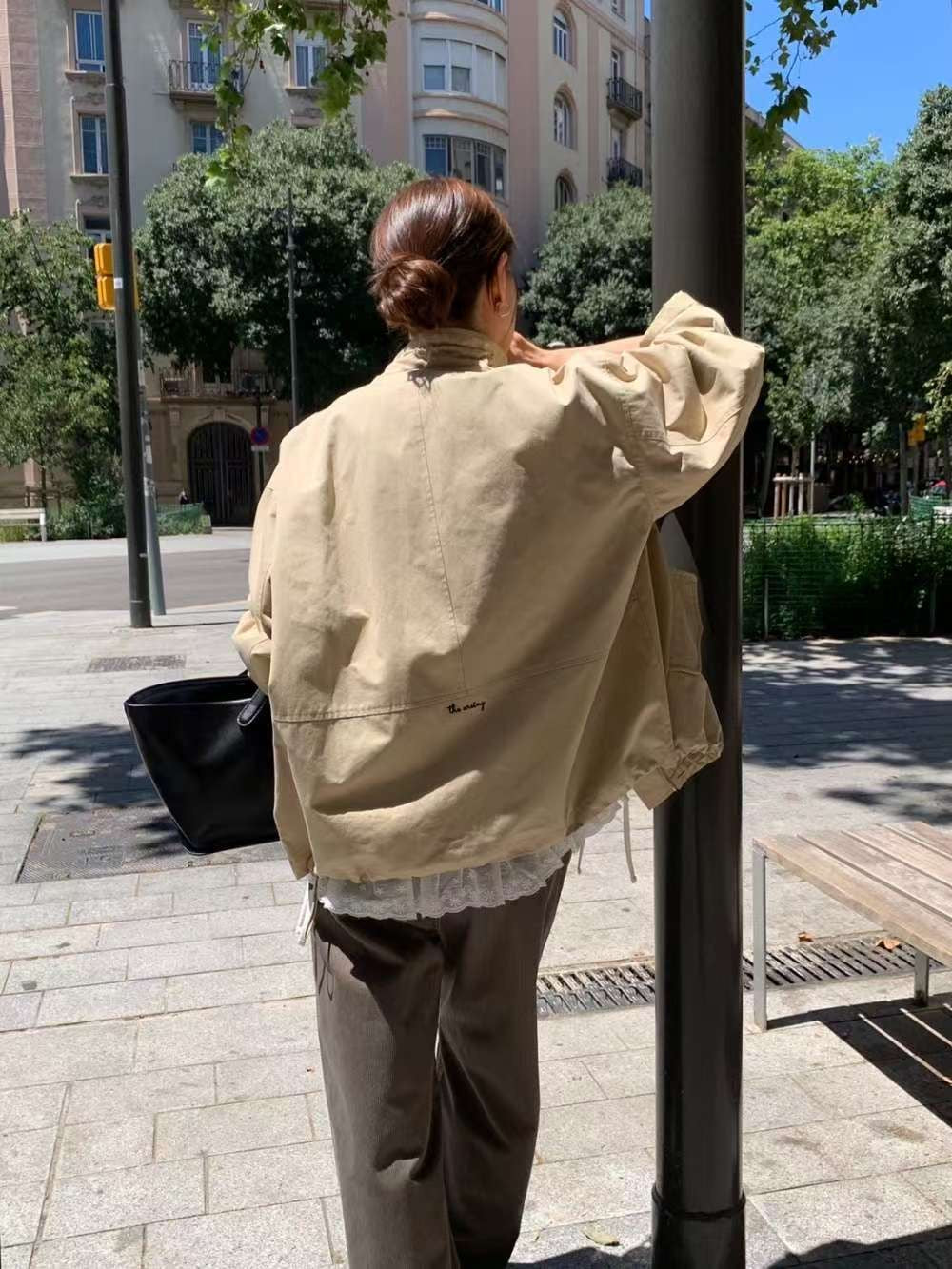 // 帥氣可束腳立領小刺繡外套