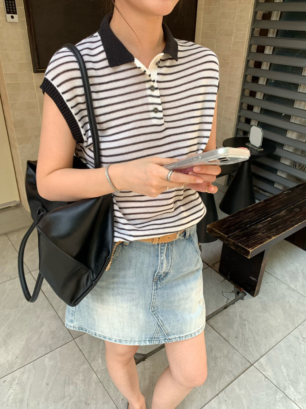 // 28%羊毛撞色邊polo間條針織背心