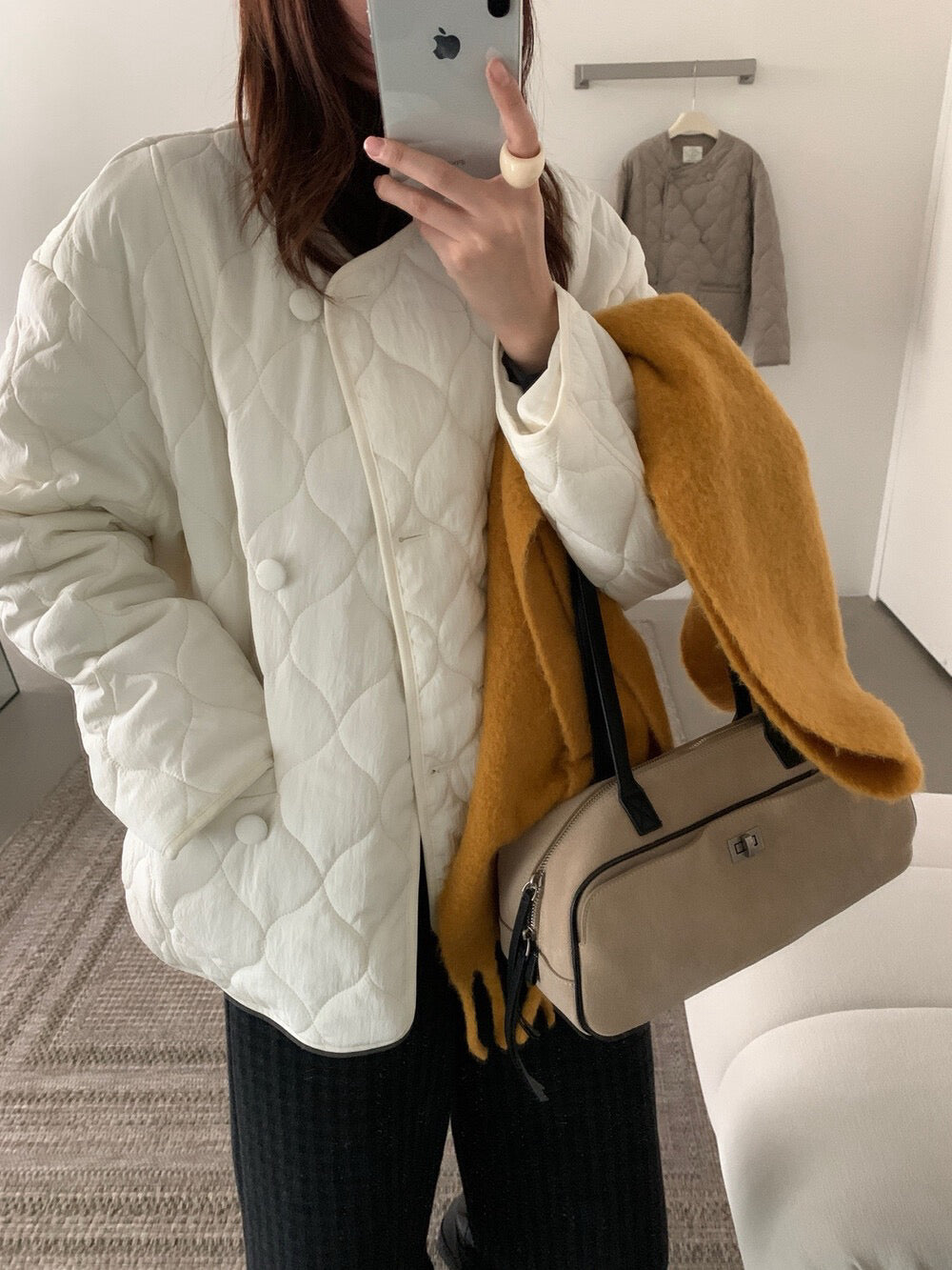 // cutting超美菱格夾棉圓領弧邊外套