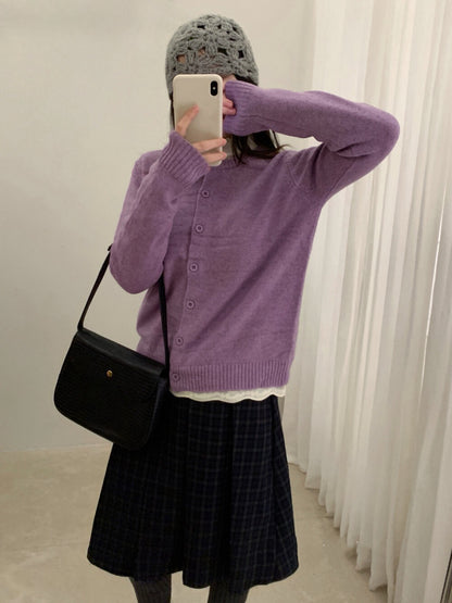 // 100%羊毛混點圓領CD