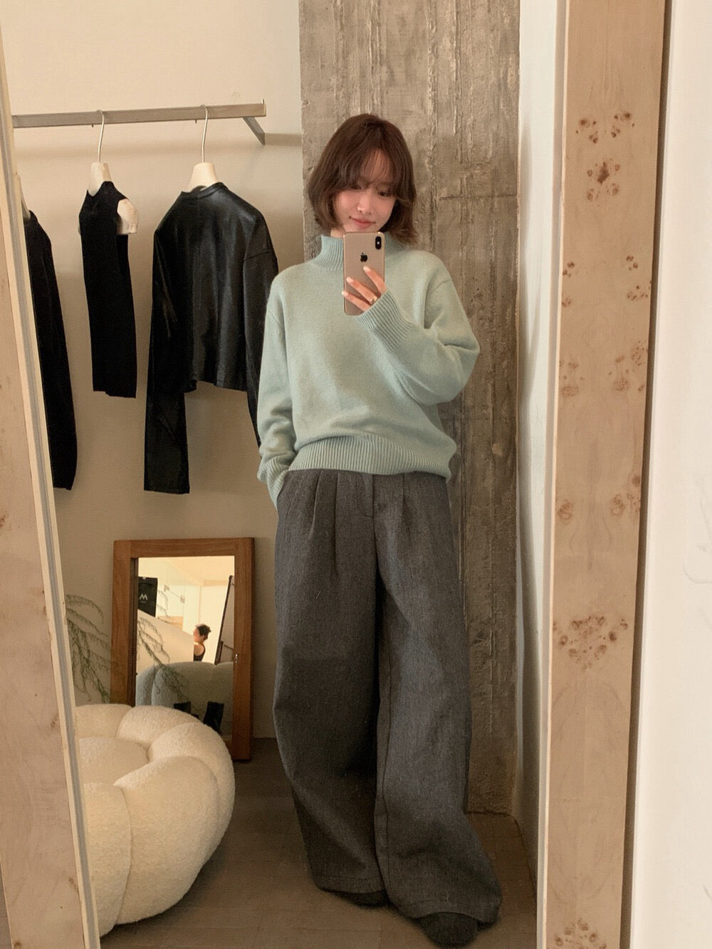 // 10%angora半領16色套頭NT