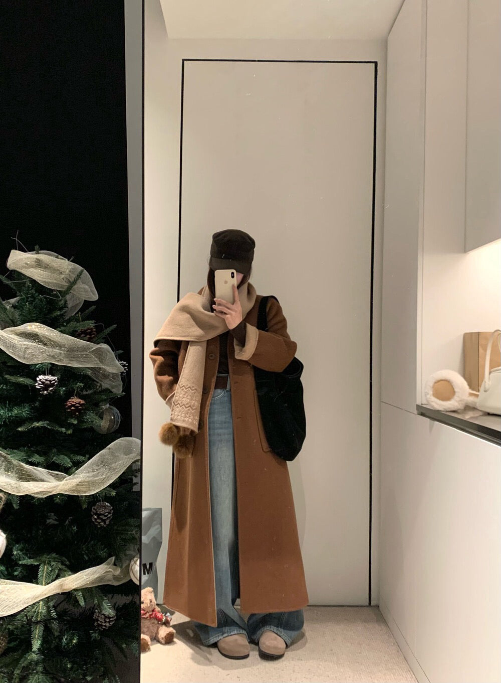 // 70%綿羊毛簡約插肩V領長款手工羊毛外套(連頸巾)