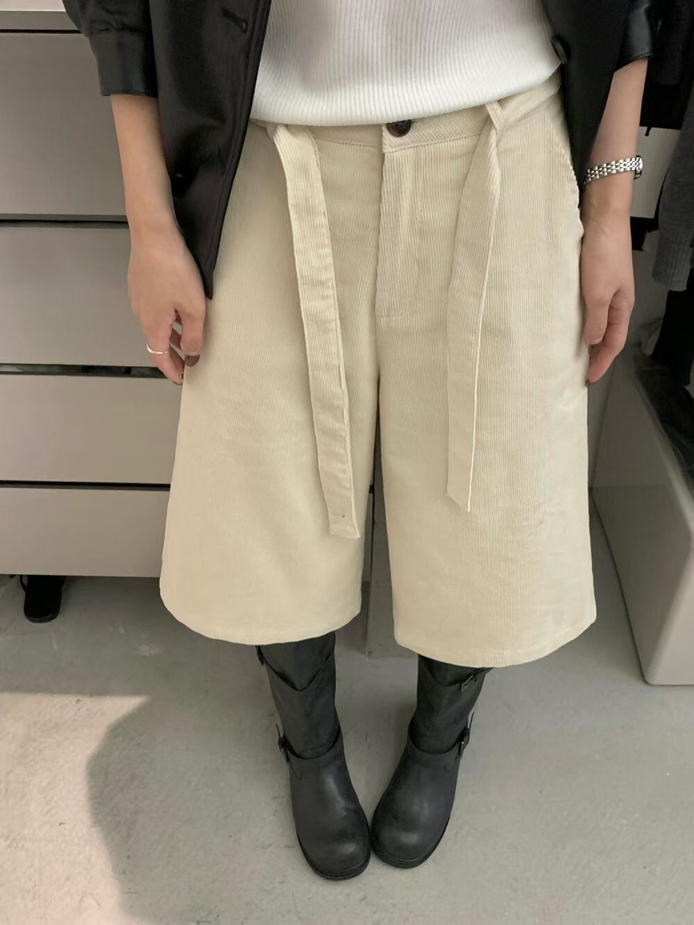 // 五分帥氣連腰帶燈芯絨褲