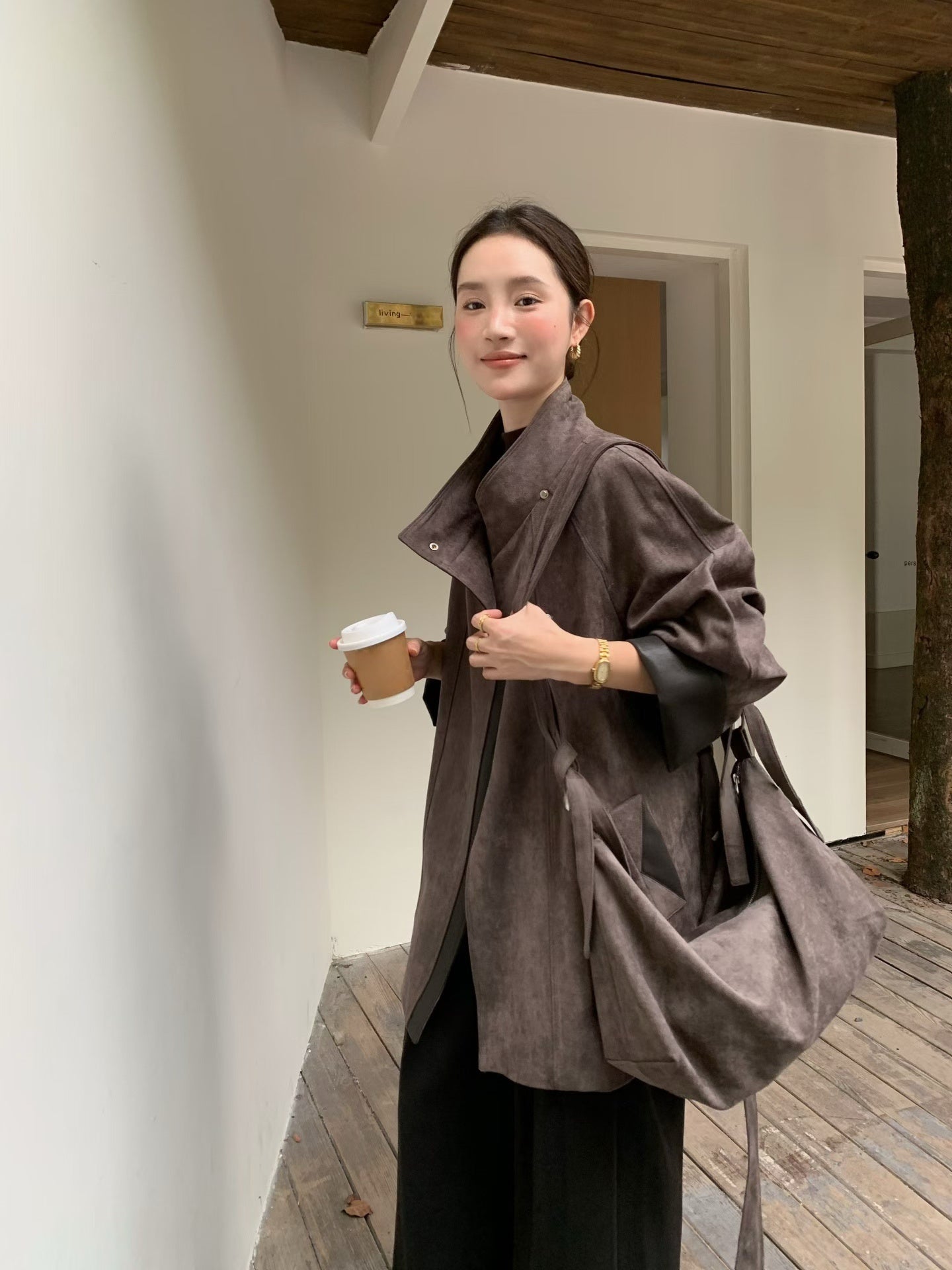 // 帥氣麂皮絨可立領拼皮外套