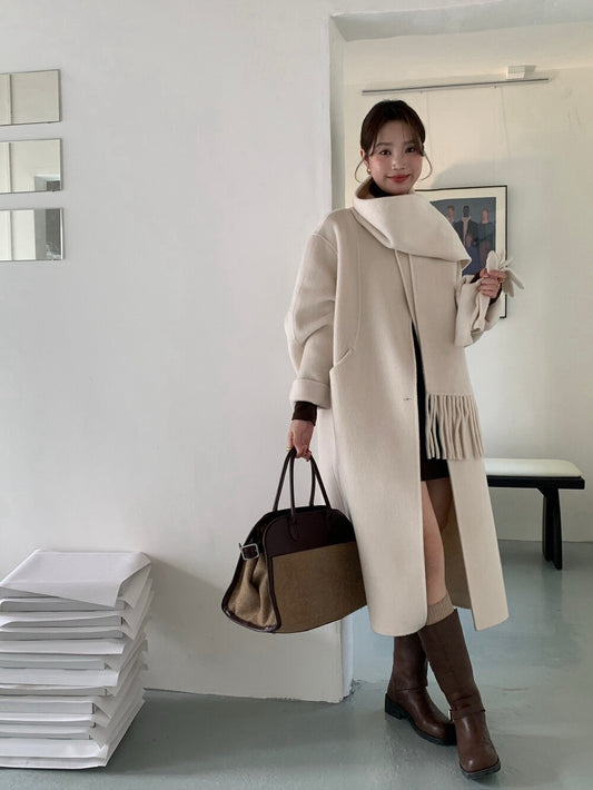 // 100%wool簡約圓領手工雙面長外套(連頸巾)