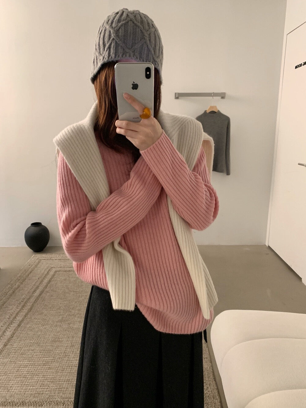 // 100%羊毛軟糯親膚半領坑紋NT