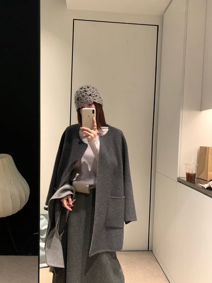 // 100%圓領口袋簡約手工外套（連頸巾）