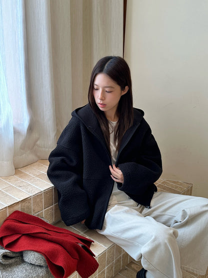 // 休閒感羊羔毛連帽外套