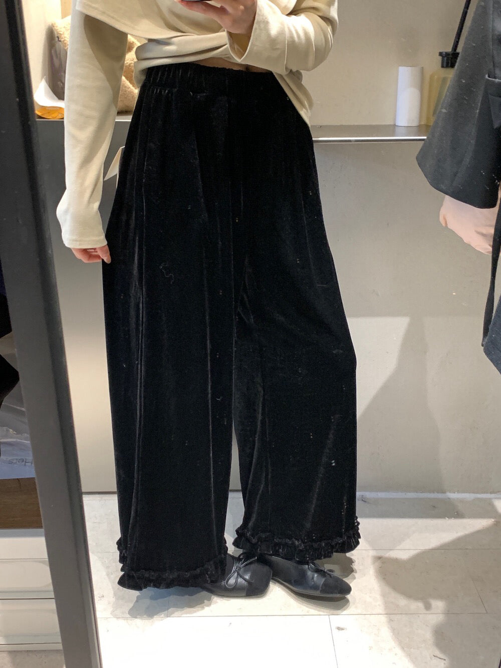 // 設計感花邊腳絲絨褲