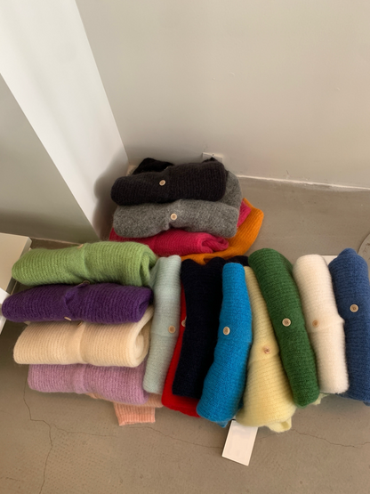 // 30%馬海毛30%羊毛超美色系CD