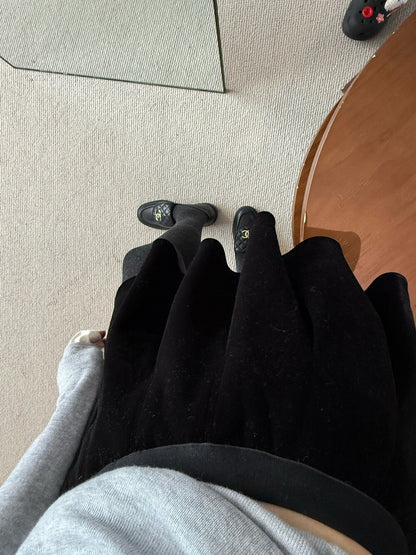 // 高級感絲絨A字短裙