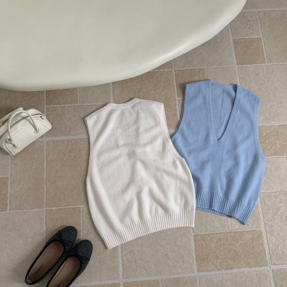 // 無縫一體疊穿必入深v 100%羊毛背心