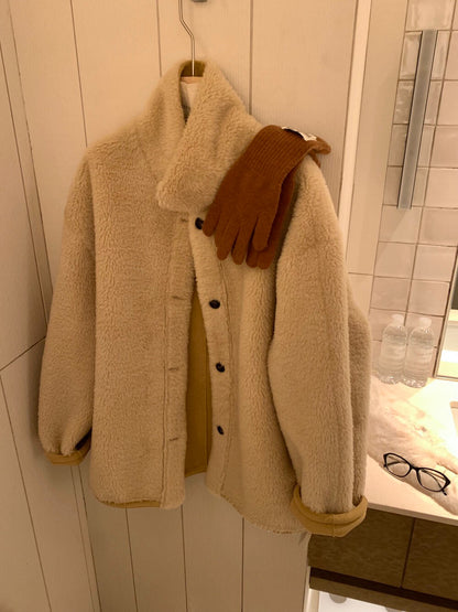 // 可雙面穿皮毛一體翻領中長外套