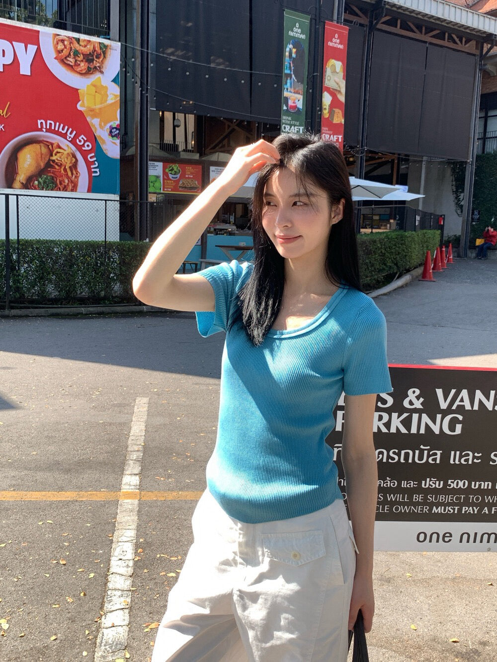 🪃 U領大彈性顯瘦短袖針織上衣