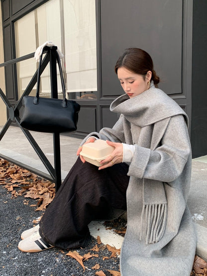 // 100%wool簡約圓領手工雙面長外套(連頸巾)