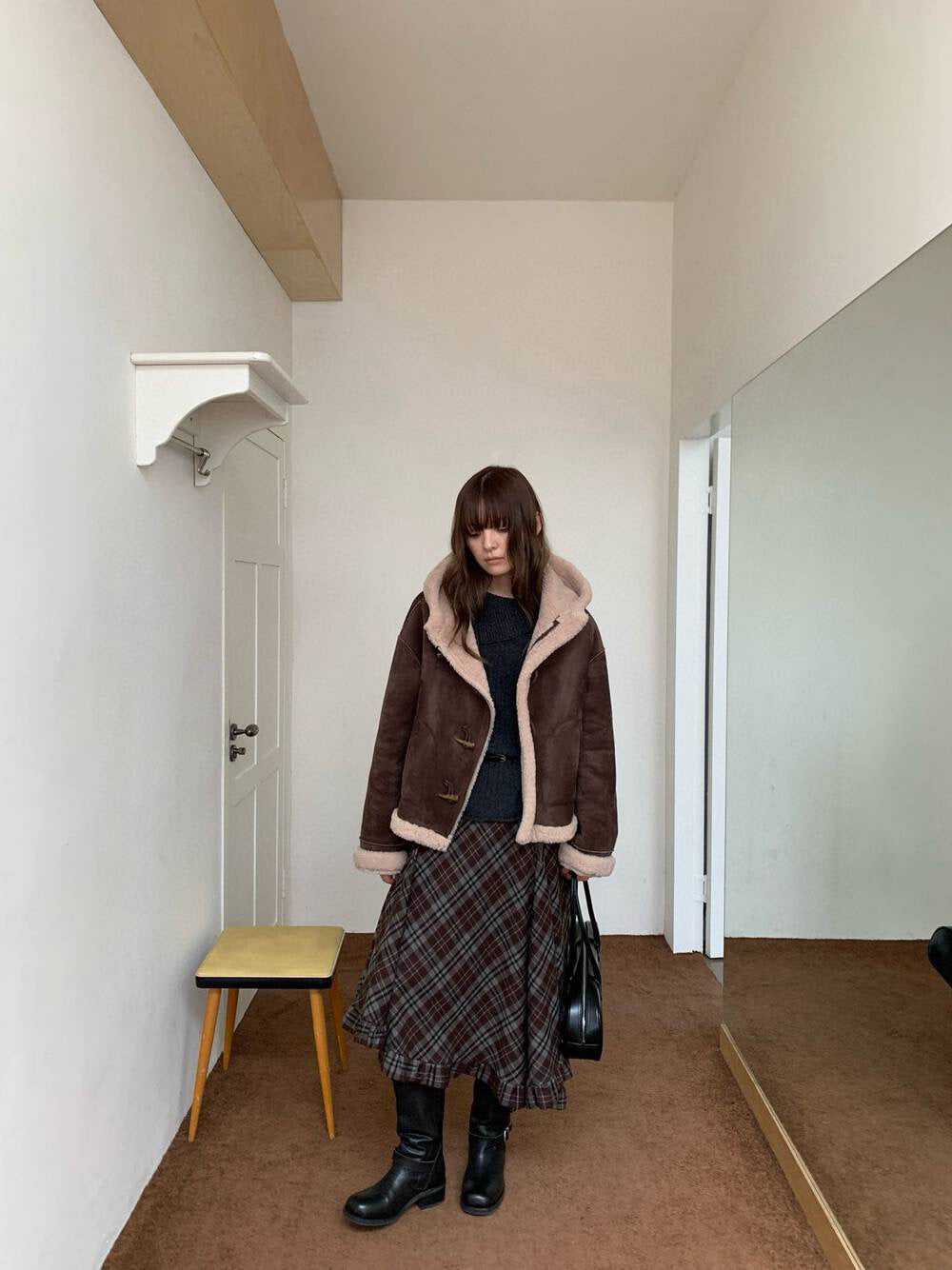 // 復古感皮毛一體連帽牛角鈕外套