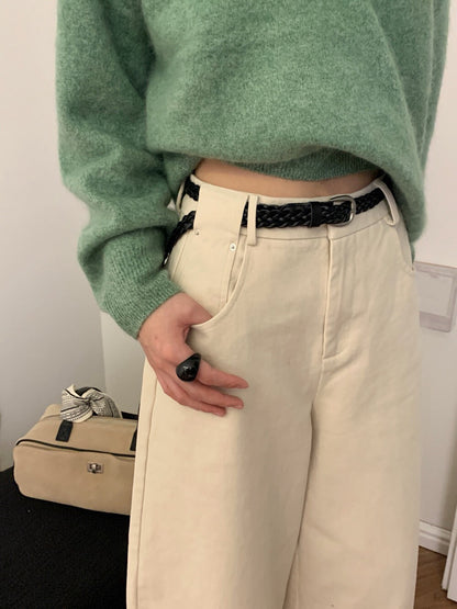 // 褲型100分微A直筒九分磨毛褲