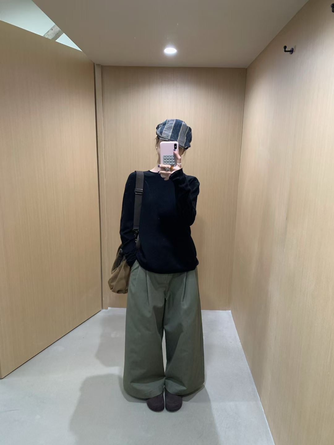 // whole garment親膚羊毛卷邊NT