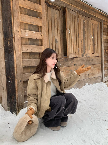 // 皮毛一體毛毛圓翻領麂皮外套